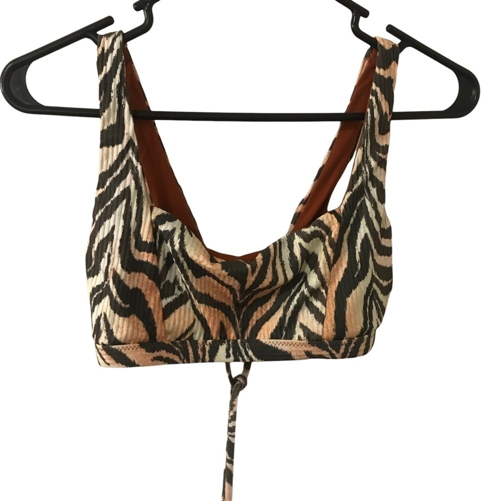 Becca Tiger print bikini top size 0
